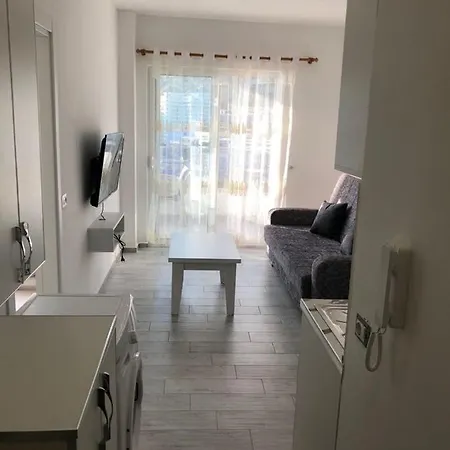 Shengjin Apartments *