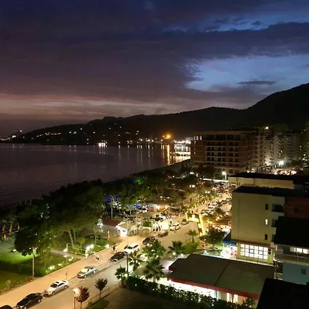 Shengjin Apartments *